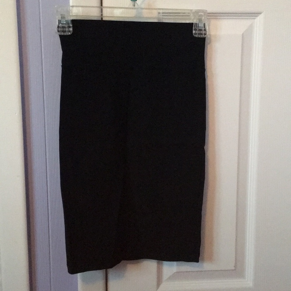 Black pencil skirt